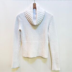 White House Black Market White Turtleneck Sweater, Women's Size‎ Medium